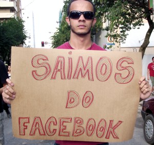 Grupos no Brasil e no exterior se mobilizam para protestar contra aumento da passagem e outros movimentos saimos do facebook 2
